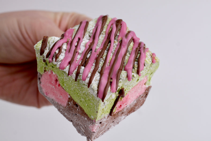 Choc Strawberry Dubai Marshmallow- Staff Creation