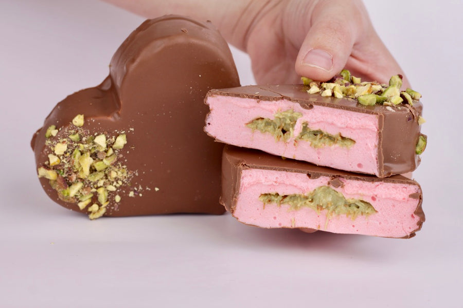 Dubai Strawberry Lovers Bundle