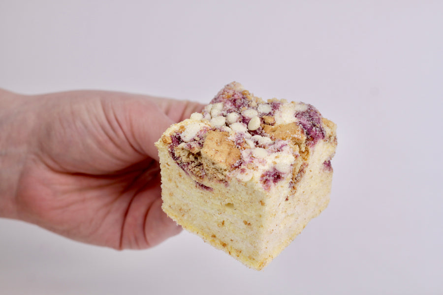 Blackberry Lemon Crumble Marshmallow- Staff Creation